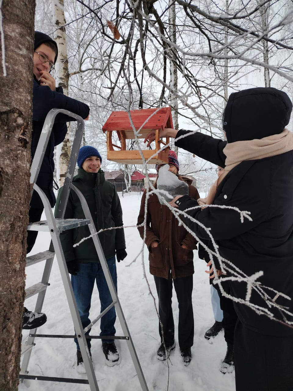 Учащиеся МБОУ &amp;quot;Кирилловская средняя школа&amp;quot; приняли участие во всероссийской акции &amp;quot;Покормите птиц зимой&amp;quot;.